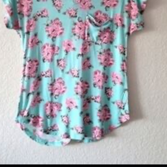 Rue21 Tops - Rue21 Aqua and Pink Floral Short Sleeve Top